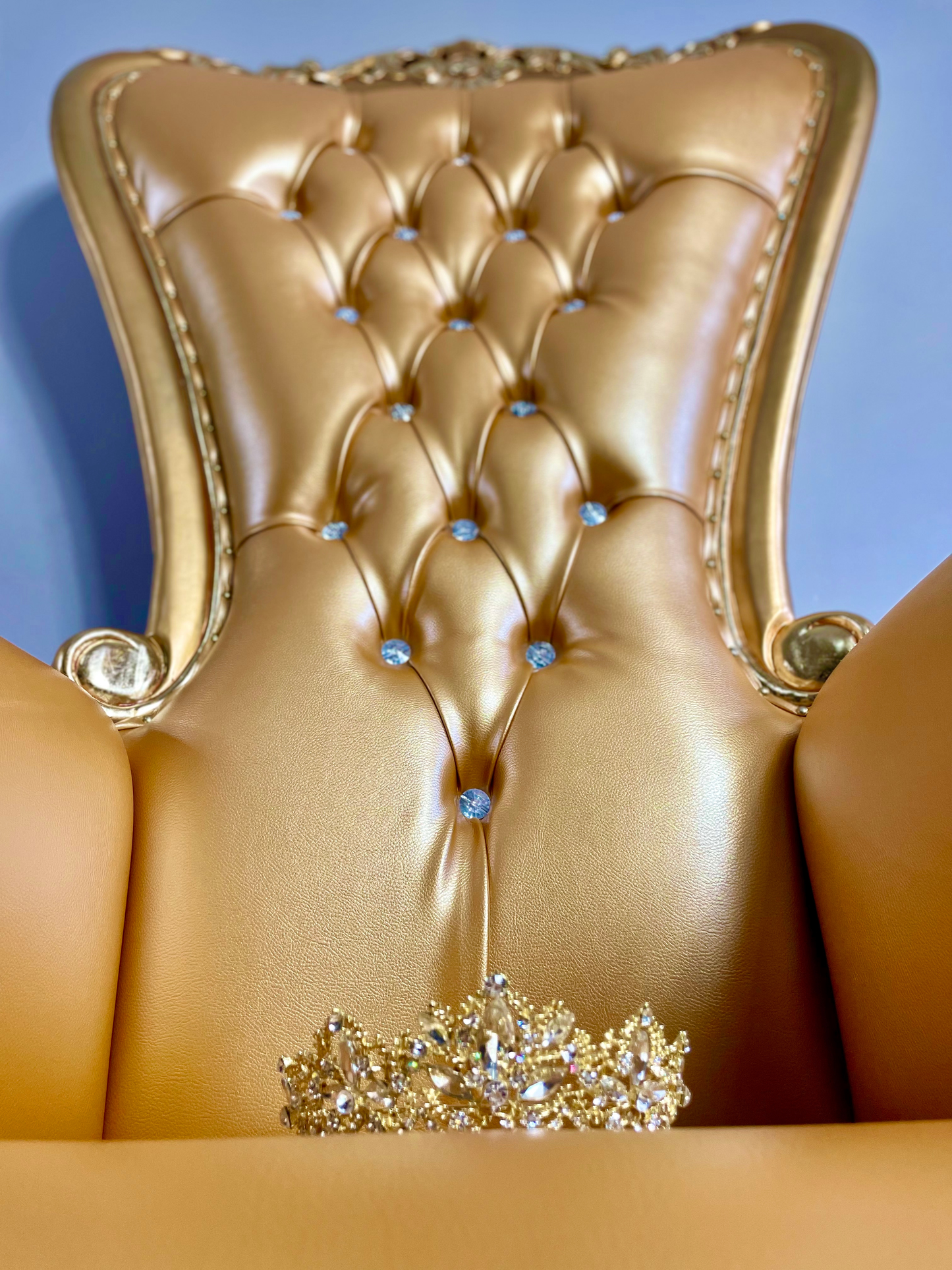 Gold Throne Chair For Rent